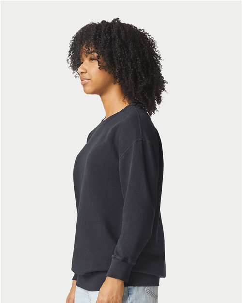 Comfort Colors 1466, Unisex Garment-dyed Lightweight Crewneck Sweatshirt, Black