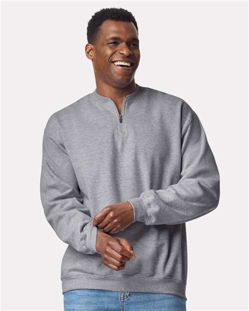 Gildan SF008, Unisex Softstyle Midweight Quarter-zip Sweatshirt, Sport Grey