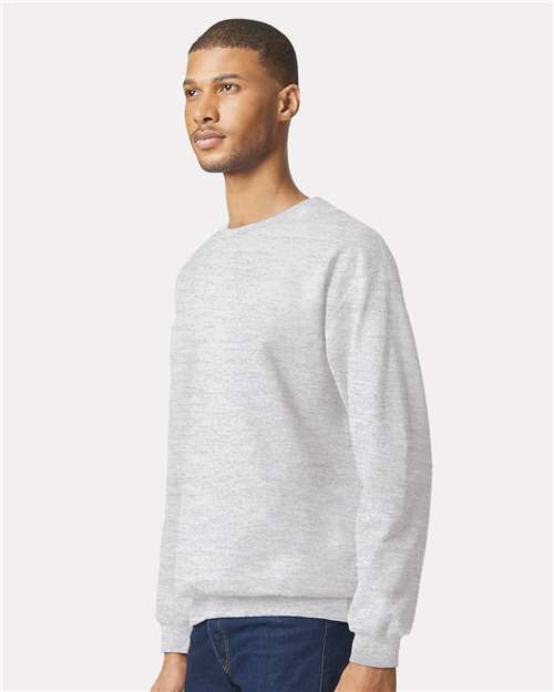 Gildan SF000, Unisex Softstyle Midweight Crewneck Sweatshirt, Ash