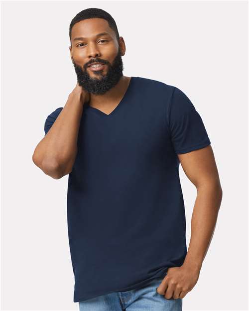 Gildan 2116, 64v00 Unisex Softstyle V-neck T-shirt, Navy