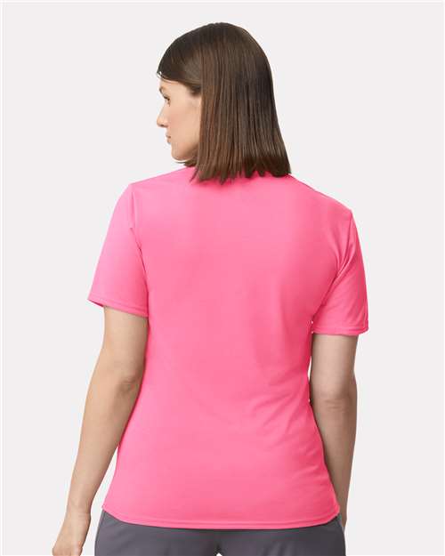 Gildan 42000, Unisex Performance T-shirt, Safety Pink