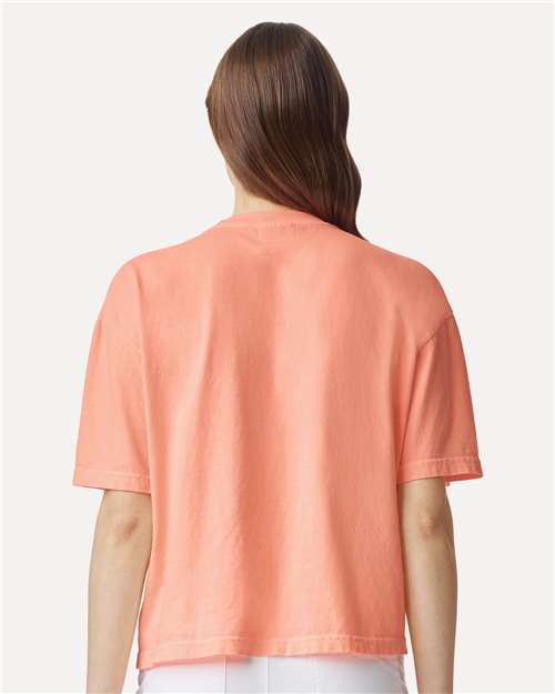 Comfort Colors 3023CL, Women's Garment-dyed Heavyweight Boxy T-shirt, Neon Cantaloupe