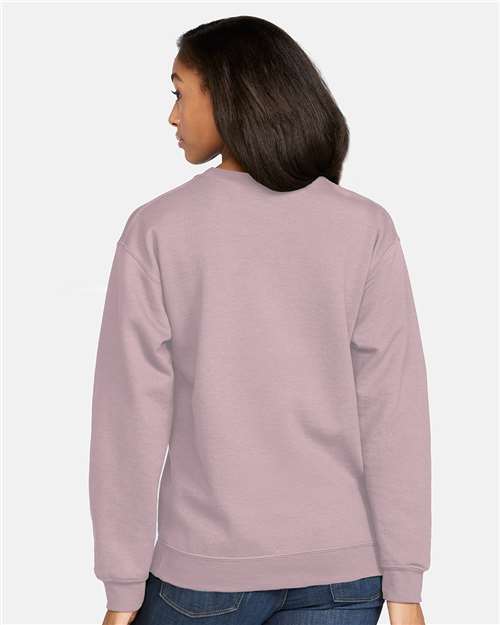 Gildan SF000, Unisex Softstyle Midweight Crewneck Sweatshirt, Paragon